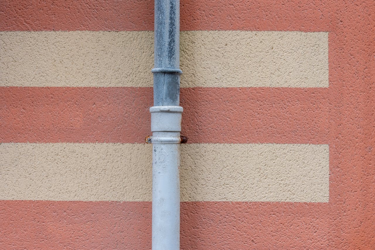 scheur in muur repareren