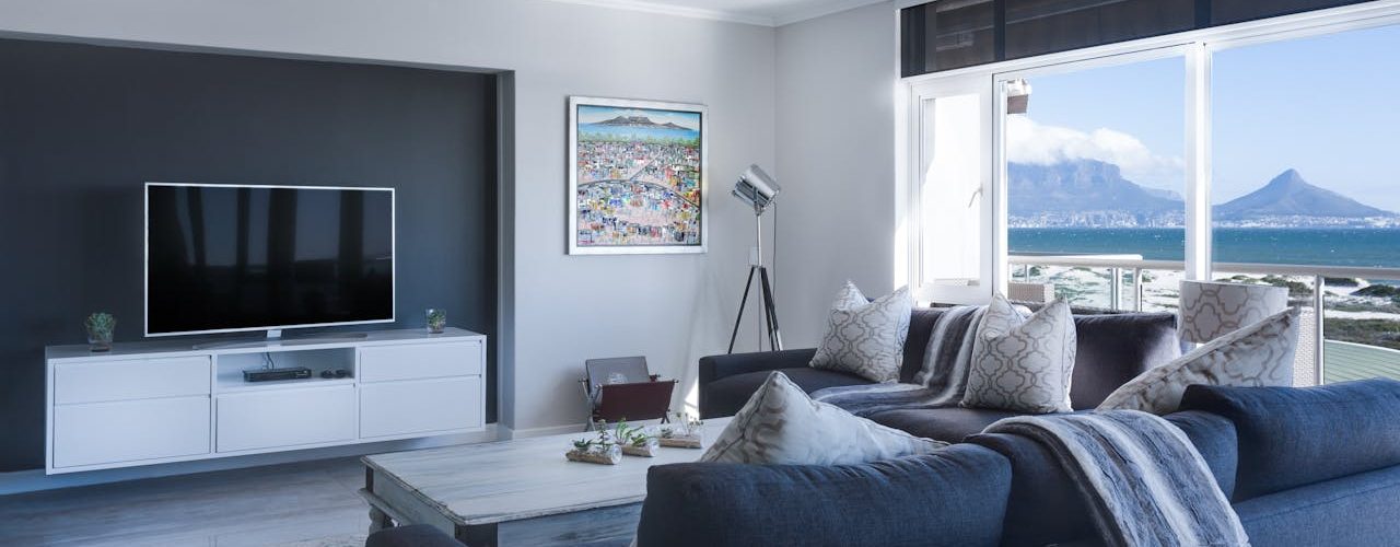 Ga je zelf aan de slag met verbouwen? Zo maak je je project compleet met systeemplafondplaten